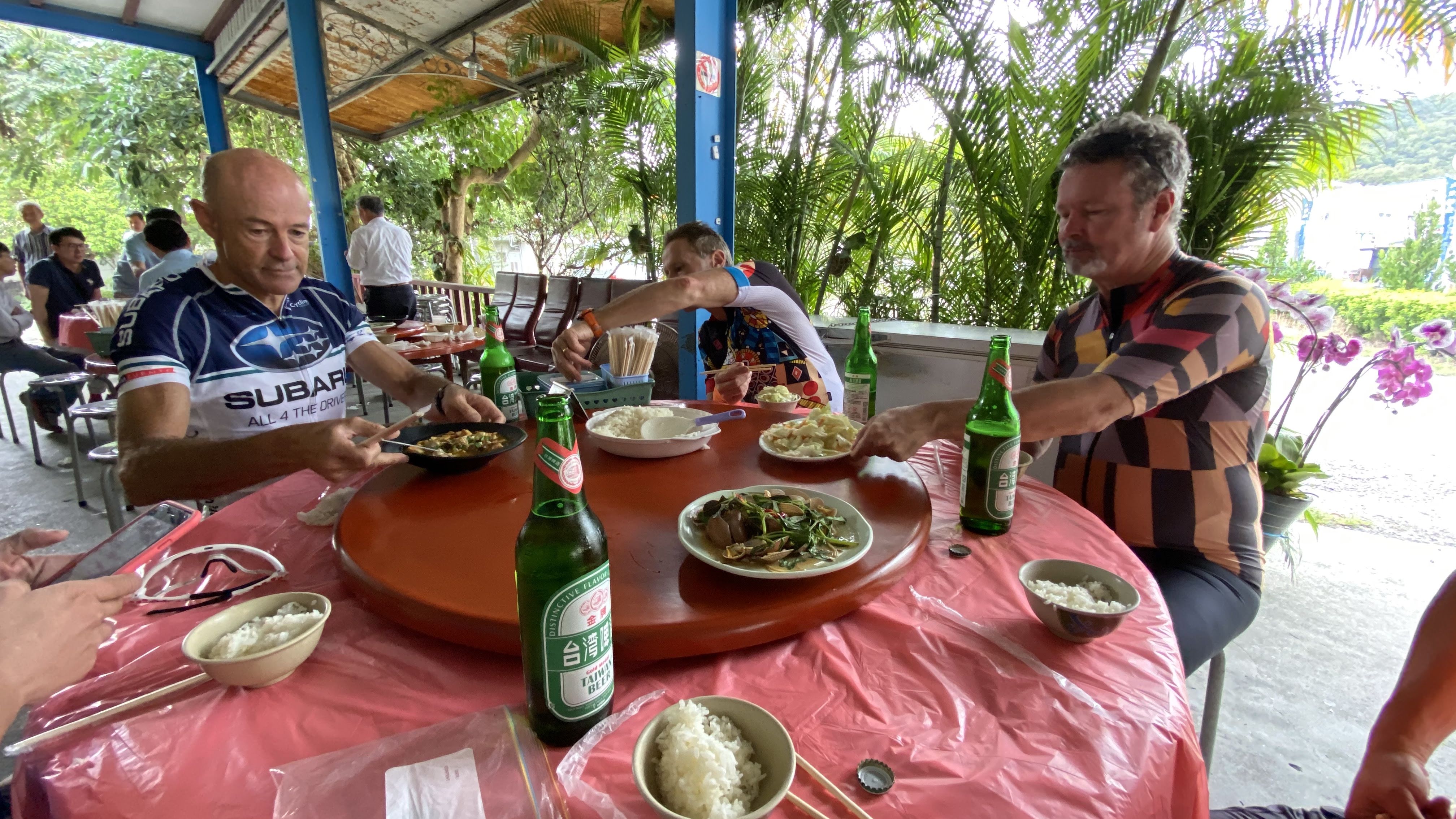 Meal break in tropical setting